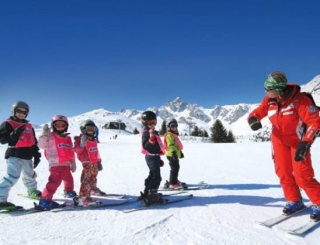  Aussois 儿童滑雪课程 